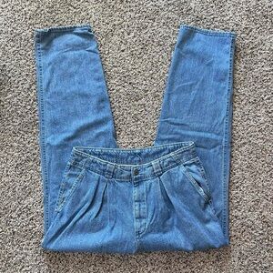 Vintage Levi’s High Waisted Mom Jeans